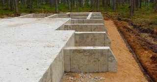 Бетонный фундамент Луга. Заказать под ключ цена от 3282 руб/м3